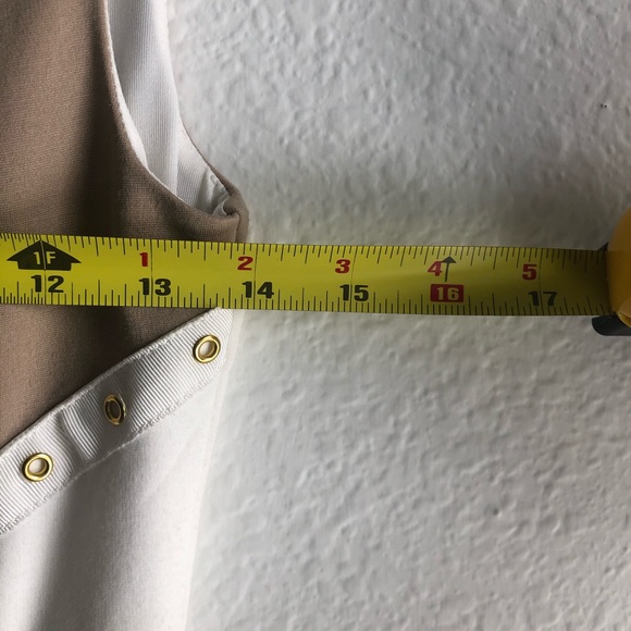 Tan and white Bebe sheath dress xs - Picture 10 of 10